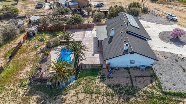 7426 Cedar Street, Phelan, CA 92371