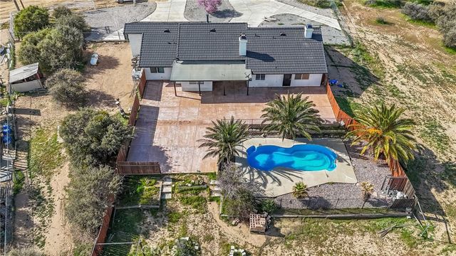 7426 Cedar Street, Phelan, CA 92371