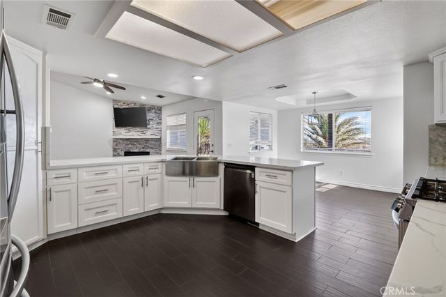 7426 Cedar Street, Phelan, CA 92371