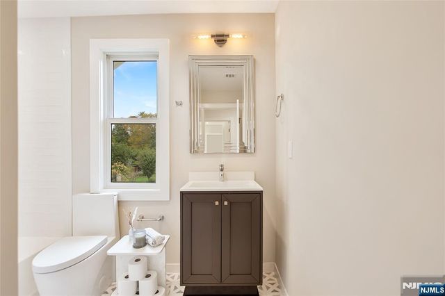 555 Mountain Avenue, Westfield, NJ 07090