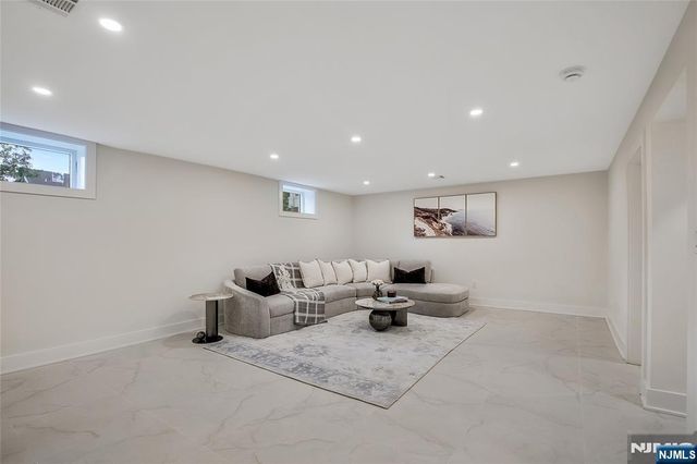 555 Mountain Avenue, Westfield, NJ 07090