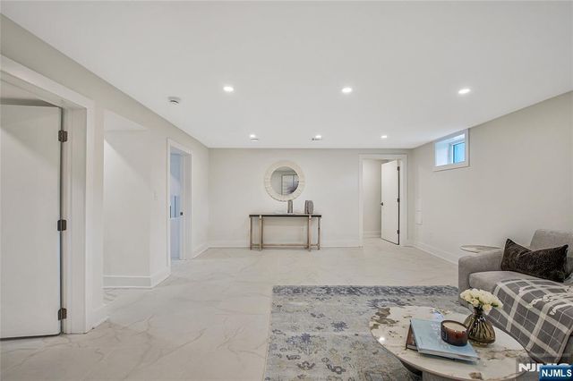 555 Mountain Avenue, Westfield, NJ 07090