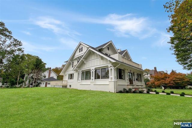 555 Mountain Avenue, Westfield, NJ 07090