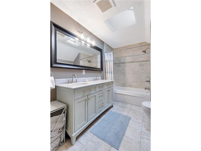321 E Diamond Lake Road, Minneapolis, MN 55419