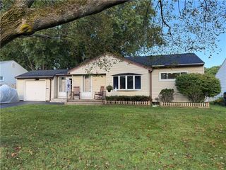 225 Hildegarde Road, Greece, NY 14626