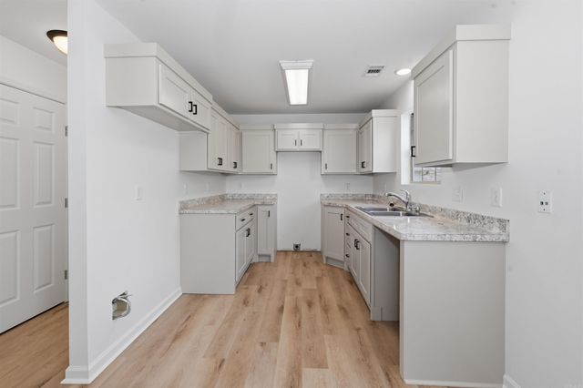 1101 Barberry Cove, Benton, AR 72015