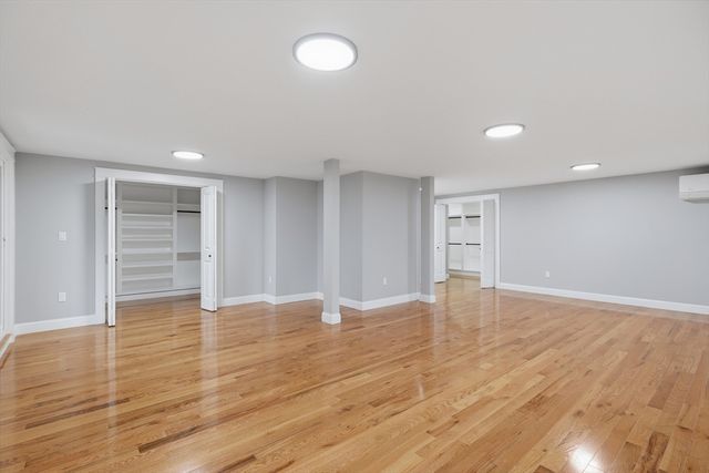 33 Milford St, Upton, MA 01568