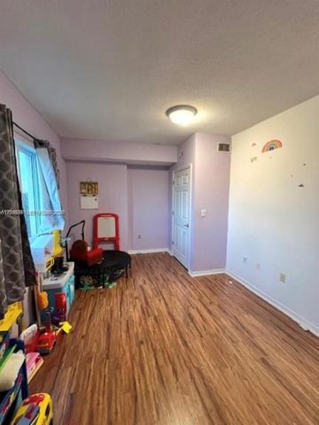 3500 Coral Way 513, Miami, FL 33145