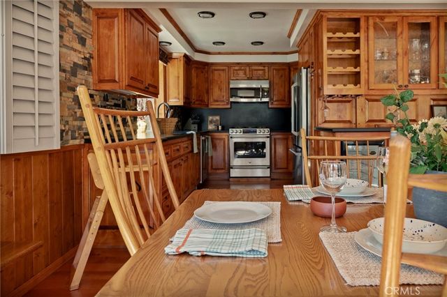 915 Trinity, Lake Arrowhead, CA 92352