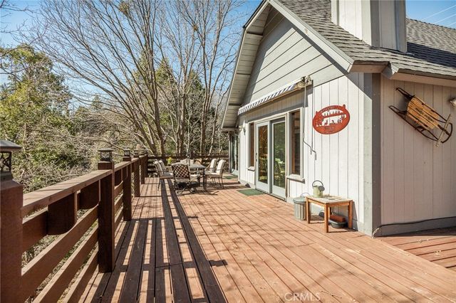 915 Trinity, Lake Arrowhead, CA 92352