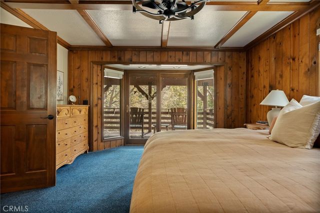 915 Trinity, Lake Arrowhead, CA 92352