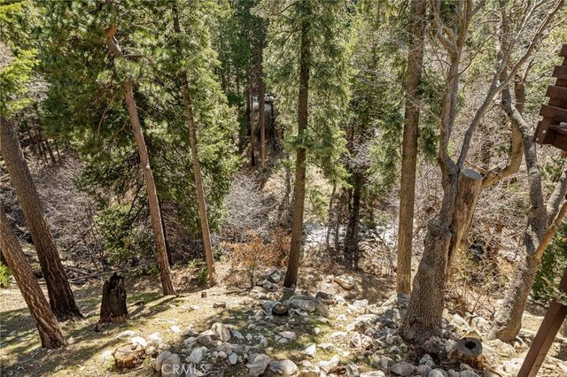 915 Trinity, Lake Arrowhead, CA 92352