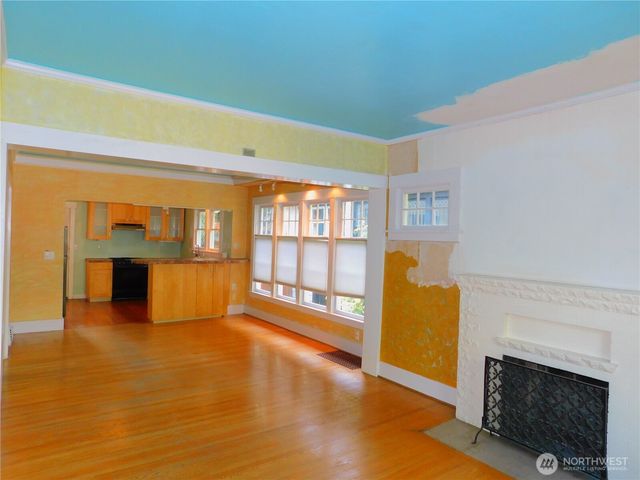 7217 4th Avenue NW, Seattle, WA 98117