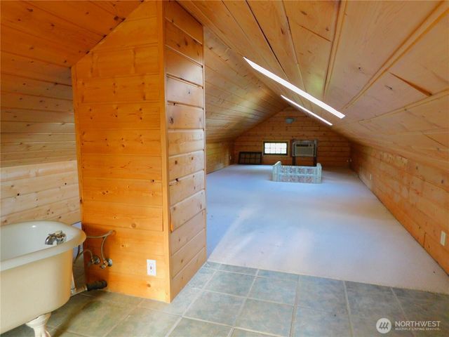 7217 4th Avenue NW, Seattle, WA 98117