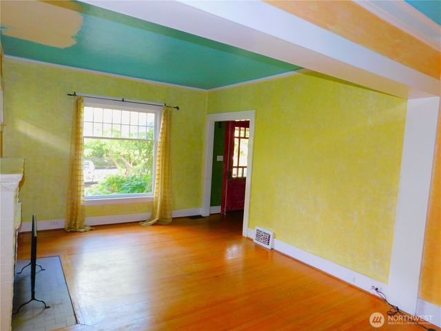 7217 4th Avenue NW, Seattle, WA 98117