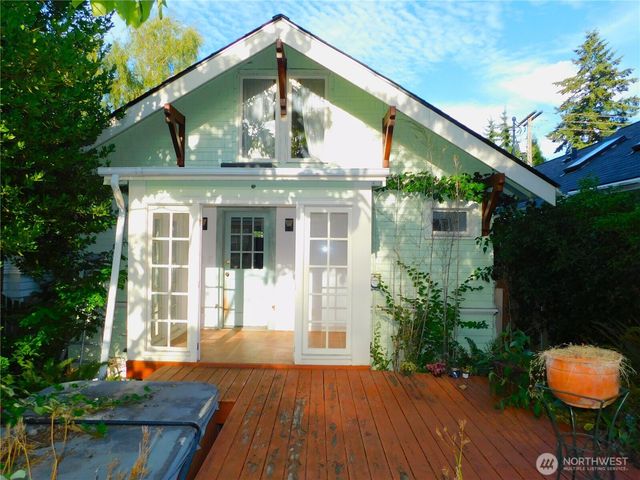 7217 4th Avenue NW, Seattle, WA 98117
