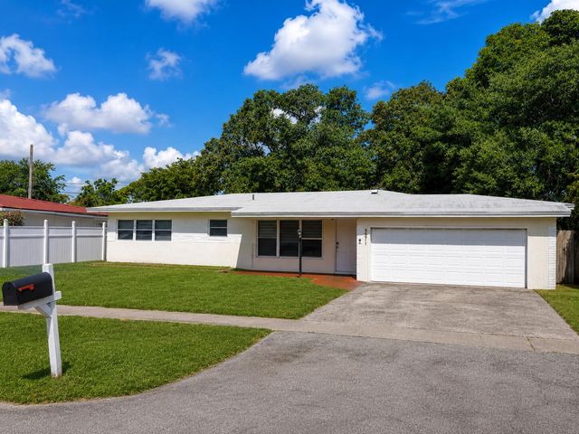 557 W Dayton Circle, Fort Lauderdale, FL 33312
