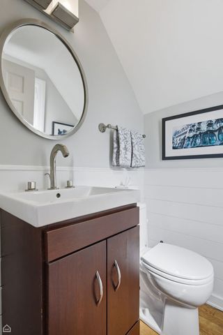 5901 N Newark Avenue, Chicago, IL 60631