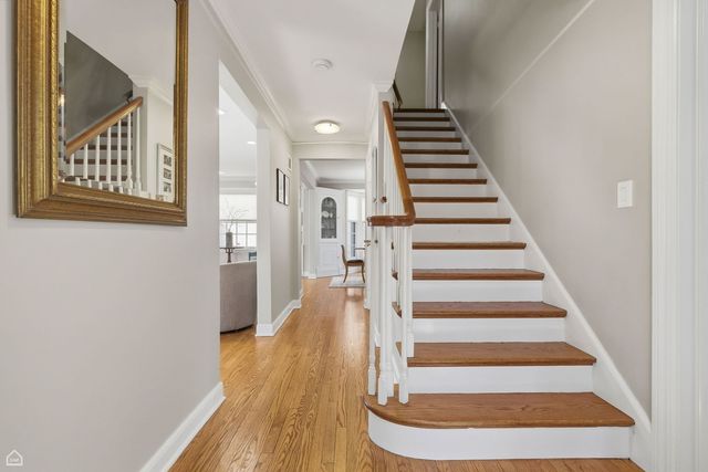 5901 N Newark Avenue, Chicago, IL 60631