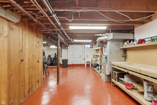 5901 N Newark Avenue, Chicago, IL 60631