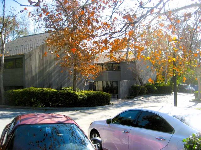 930 Colorado Boulevard 1, Los Angeles, CA 90041