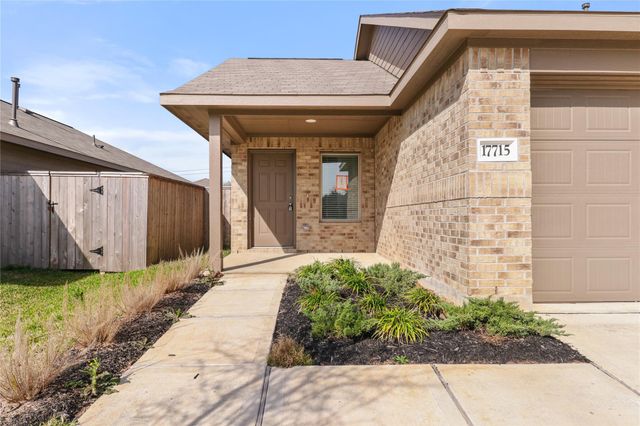 17715 Grove Hill Drive, Hockley, TX 77447