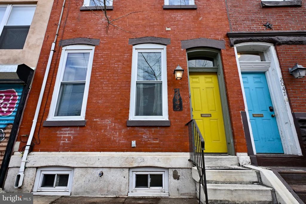 2045 E DAUPHIN ST, Philadelphia, PA 19125