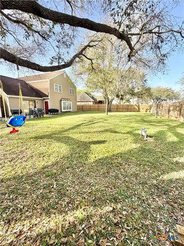 109 Park Place, Port Lavaca, TX 77979