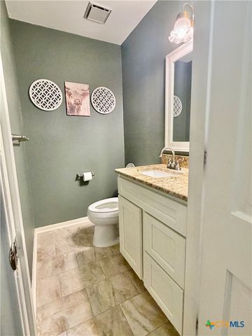 109 Park Place, Port Lavaca, TX 77979