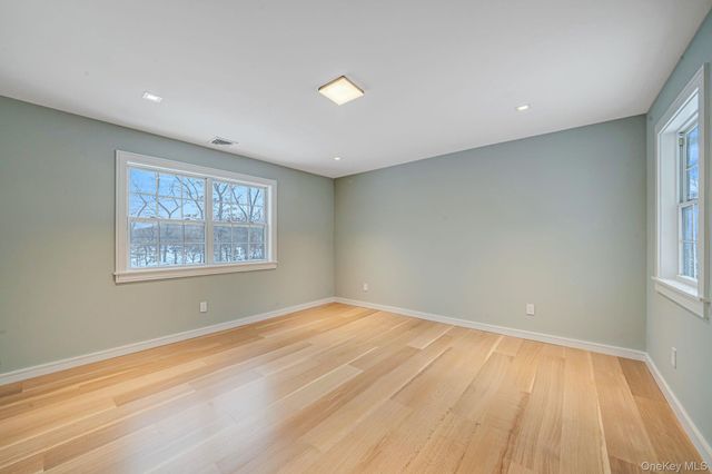 7 Sander Court, Middle Island, NY 11953