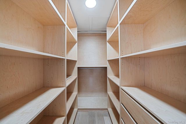 7 Sander Court, Middle Island, NY 11953