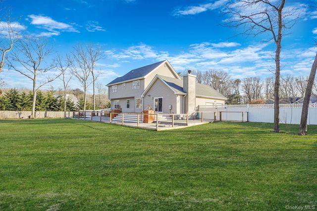 7 Sander Court, Middle Island, NY 11953