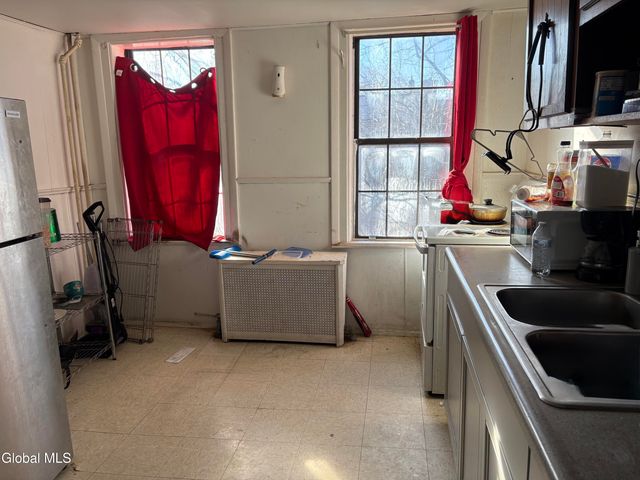 54 Delaware Street, Albany, NY 12202