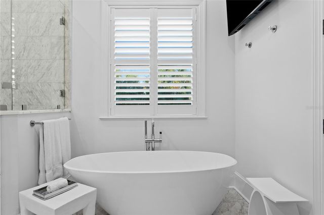 605 ONTARIO AVENUE, Tampa, FL 33606