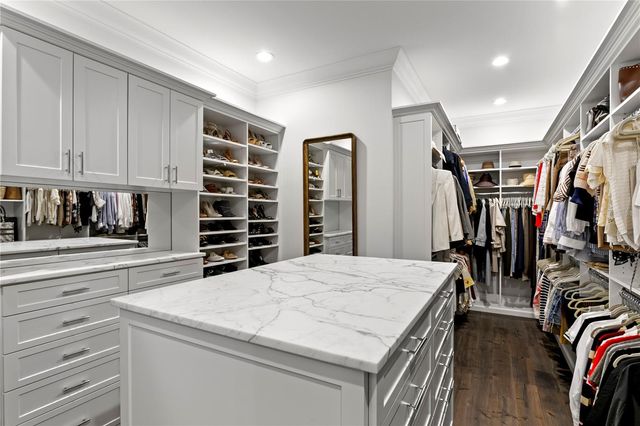 605 ONTARIO AVENUE, Tampa, FL 33606