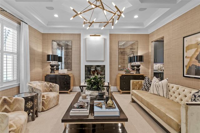 605 ONTARIO AVENUE, Tampa, FL 33606