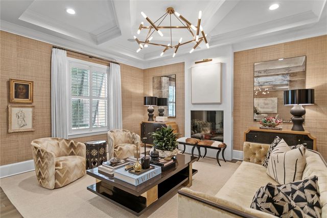 605 ONTARIO AVENUE, Tampa, FL 33606