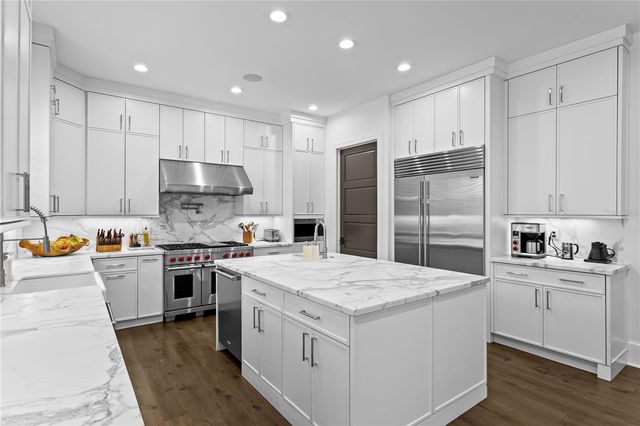 605 ONTARIO AVENUE, Tampa, FL 33606