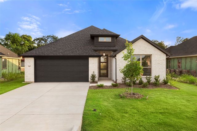 707 Escovedo Drive, Italy, TX 76651