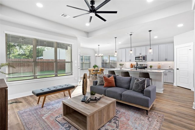 707 Escovedo Drive, Italy, TX 76651