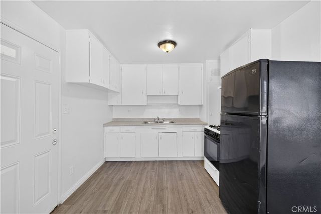 15990 Yucca Street B, Hesperia, CA 92345