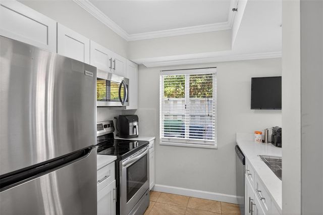 245 Riviera Circle 245, Weston, FL 33326