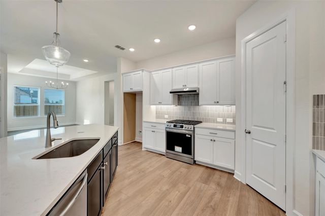 12147 Canal View Boulevard, Mont Belvieu, TX 77523