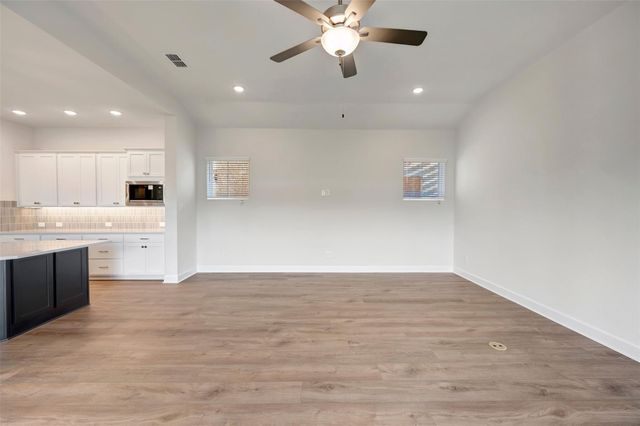 12147 Canal View Boulevard, Mont Belvieu, TX 77523