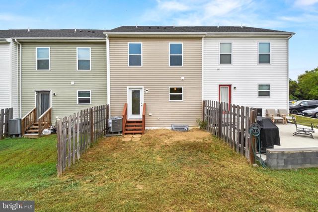 23 CROCUS CT, Martinsburg, WV 25404