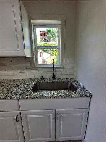 4326 Harry St, Corpus Christi, TX 78412