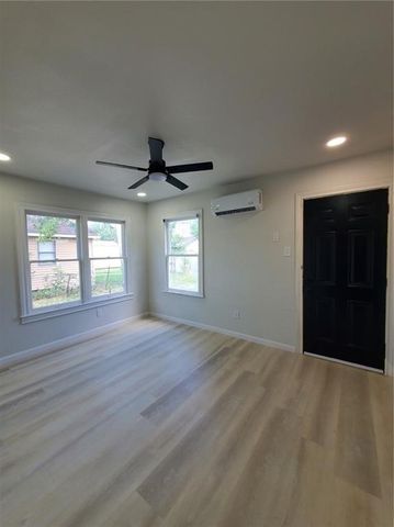 4326 Harry St, Corpus Christi, TX 78412