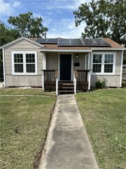 4326 Harry St, Corpus Christi, TX 78412