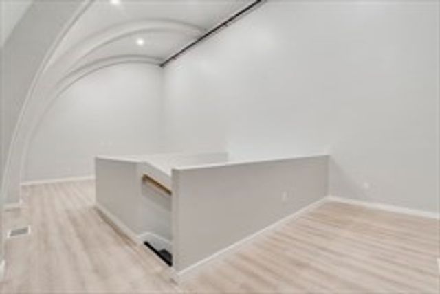 163 Chestnut 302, Chelsea, MA 02150