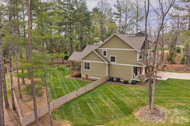 21 Wood Path Lane, Arden, NC 28704